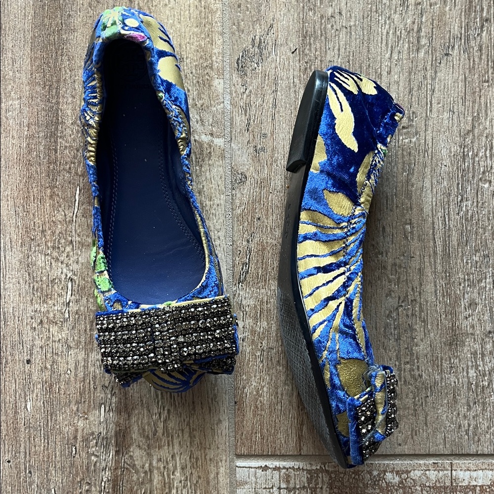 Tory Burch Blue Dahlia and Gold Flats - Picture 4 of 6